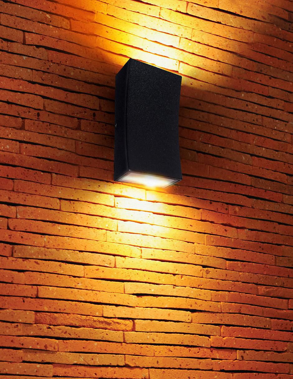 Árbotante LED 2