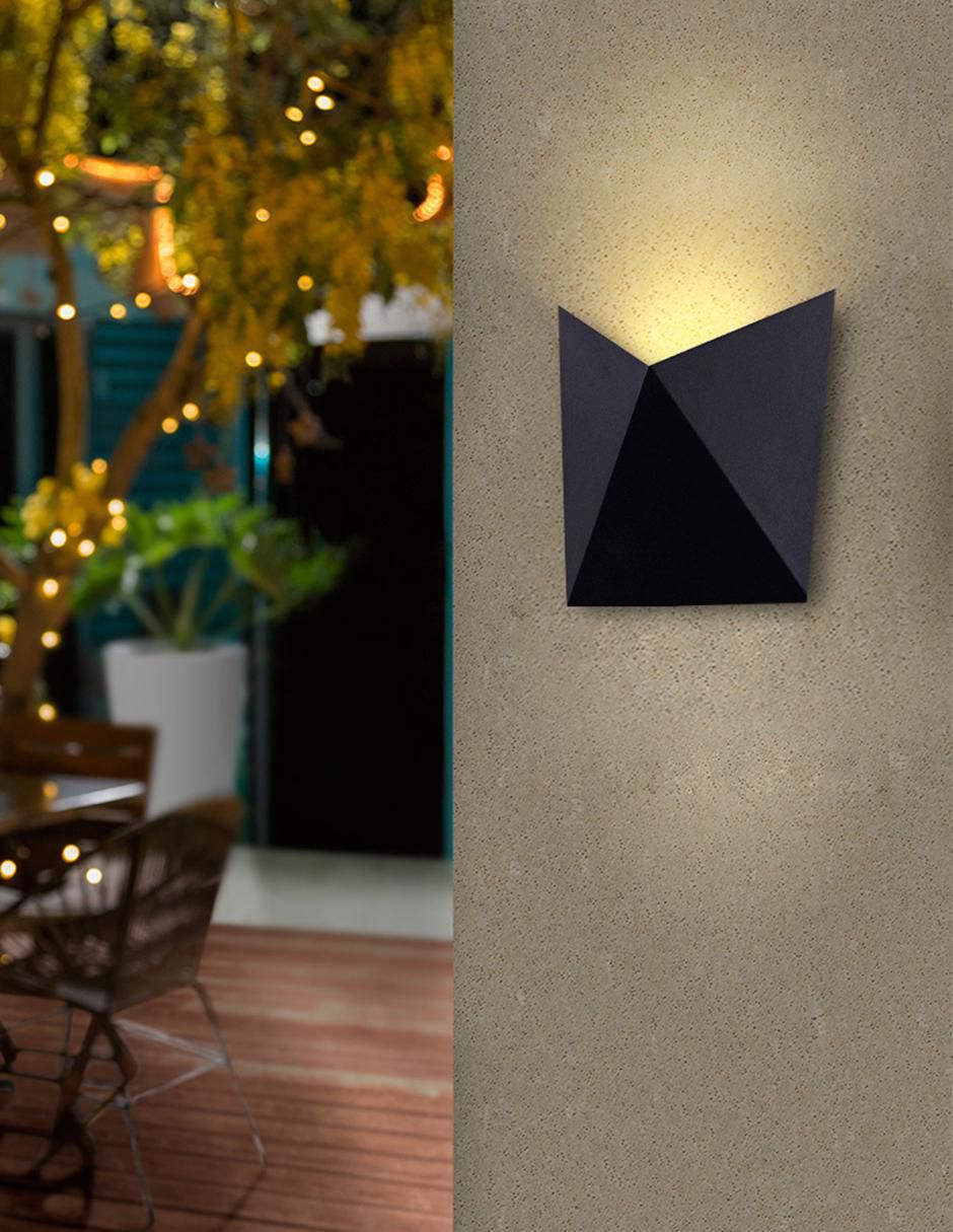 Árbotante LED 2