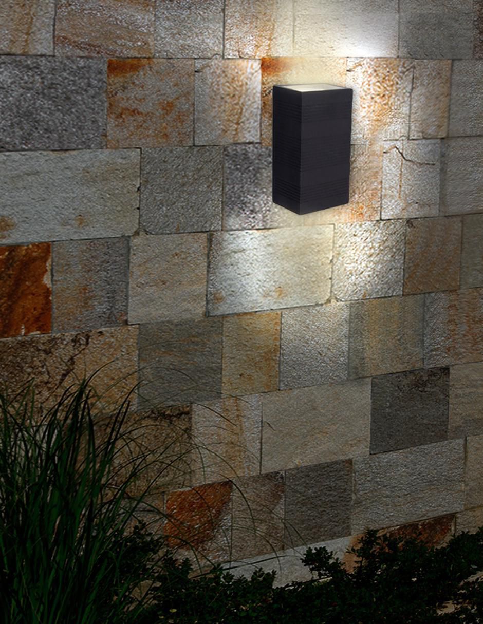 Árbotante LED 2