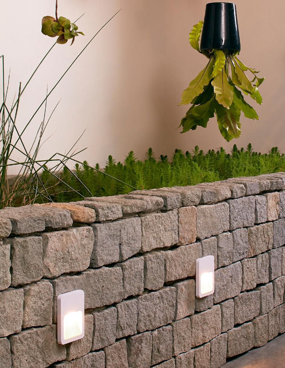 Árbotante LED Avior 4