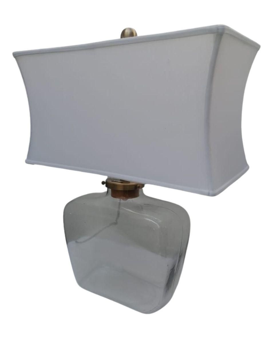 Lámpara de mesa incandescente y LED 6