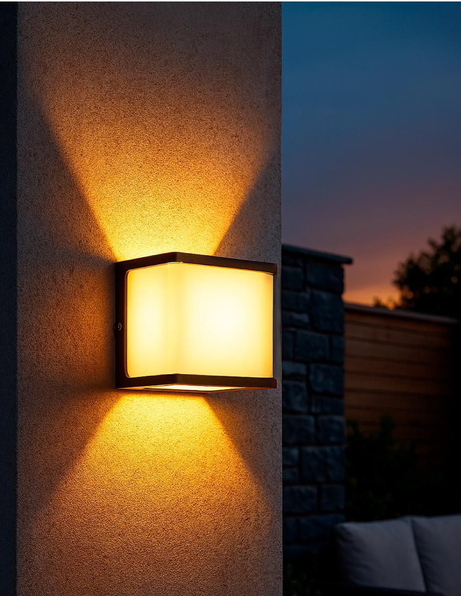 Árbotante LED 2